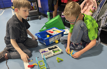  Lego Robotics club
